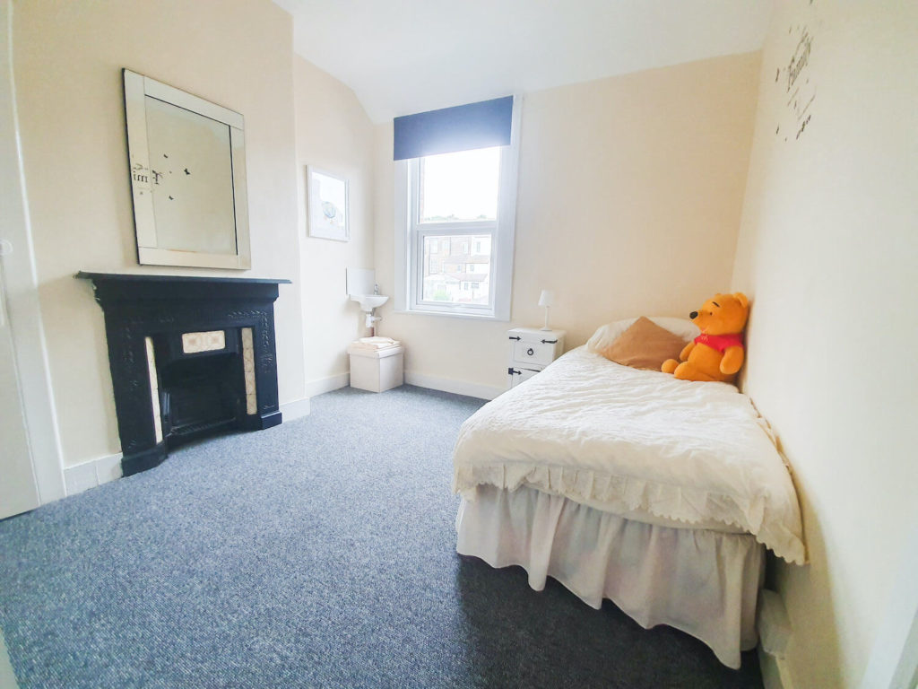 Bedroom 2b - Lillies Lodge - Residential Family Centre - Residential Family Home - Residential Family House
